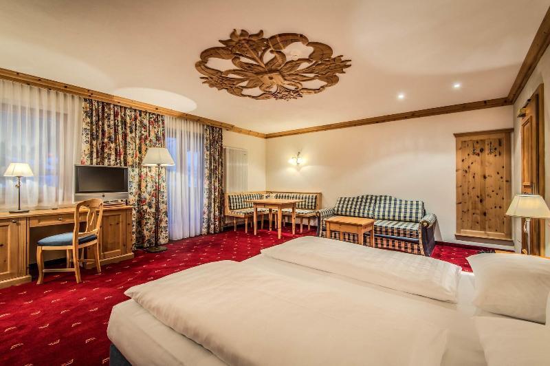 Kristallhotel Corona-Krone San Vigilio Di Marebbe Εξωτερικό φωτογραφία